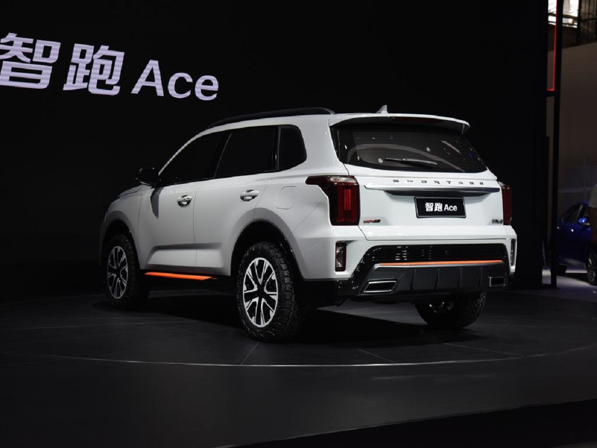 kia sportage ace branco em salao do automovel na china