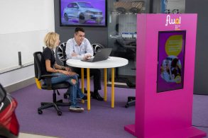 flua alugar carro fiat jeep grupo fca