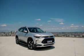 chevrolet tracker premier 2020 prata de frente