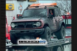 ford bronco destruido incendio de frente