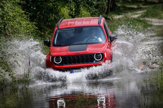 jeep renegade trailhawk 4xe 1