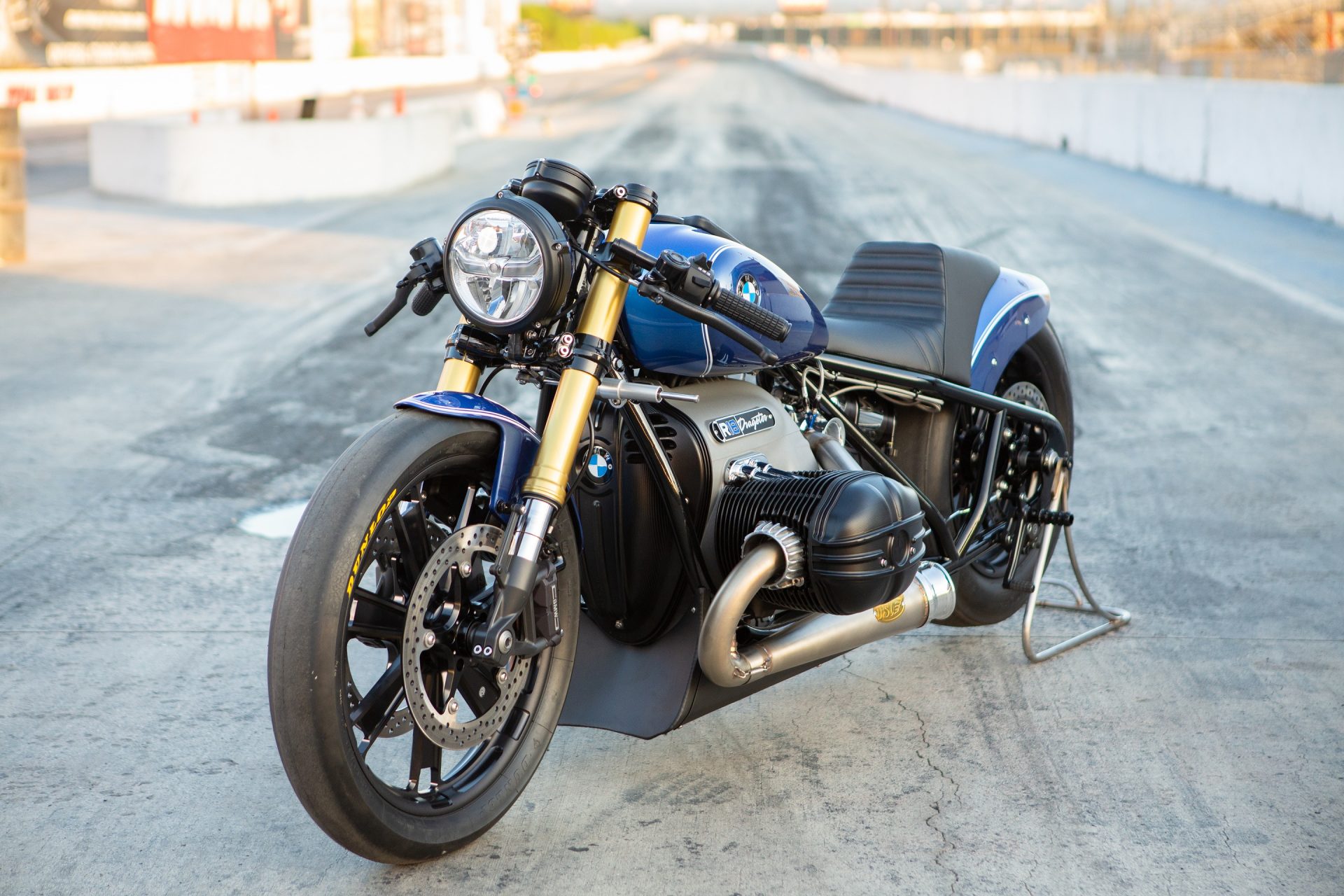 bmw r18 customizada 17 roland sands dragster