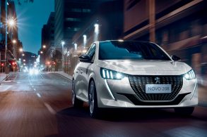 peugeot 208 frente stellantis