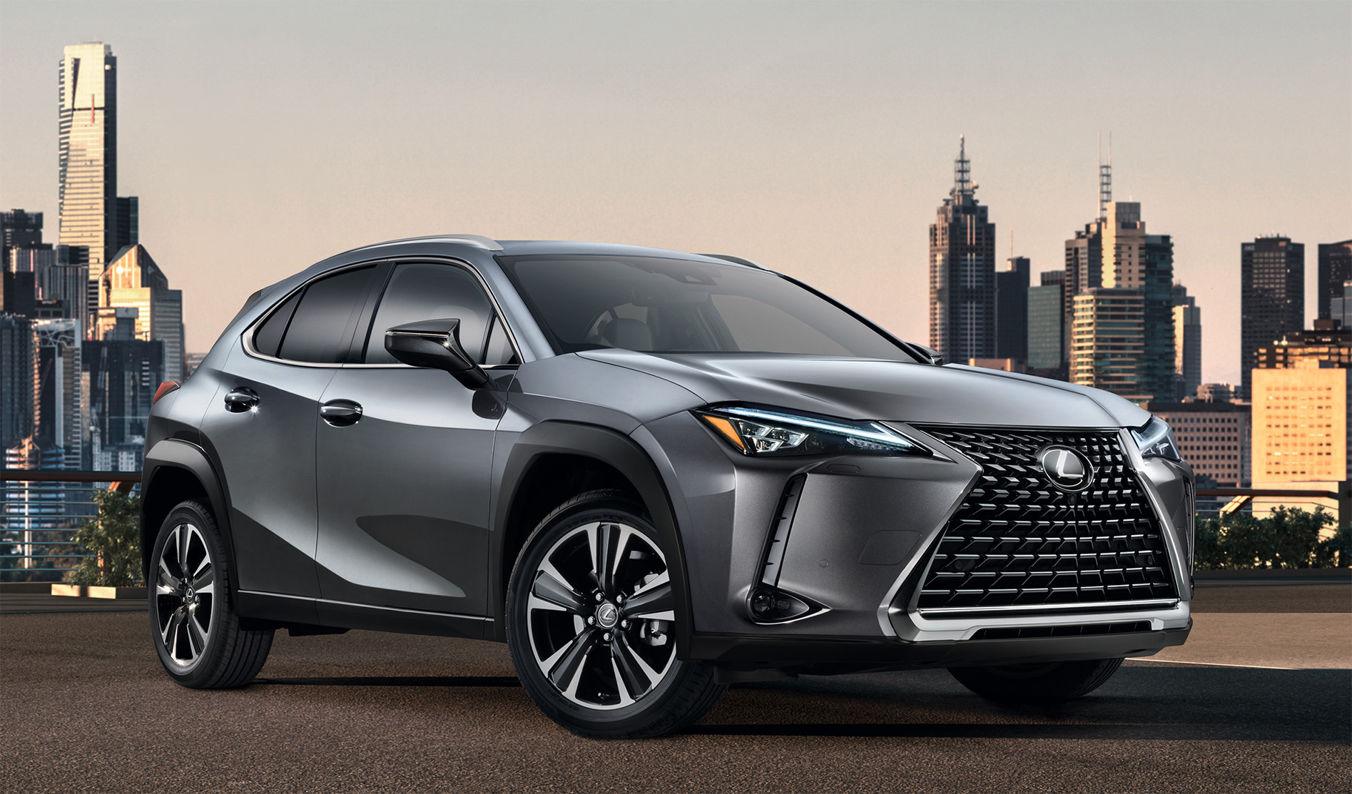 lexus ux 200 cinza de frente