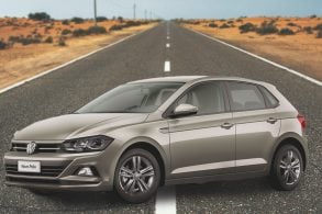 polo track frente 45 fundo deserto