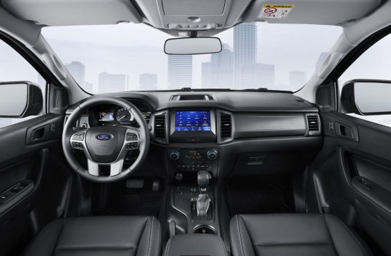 interior da ford ranger black