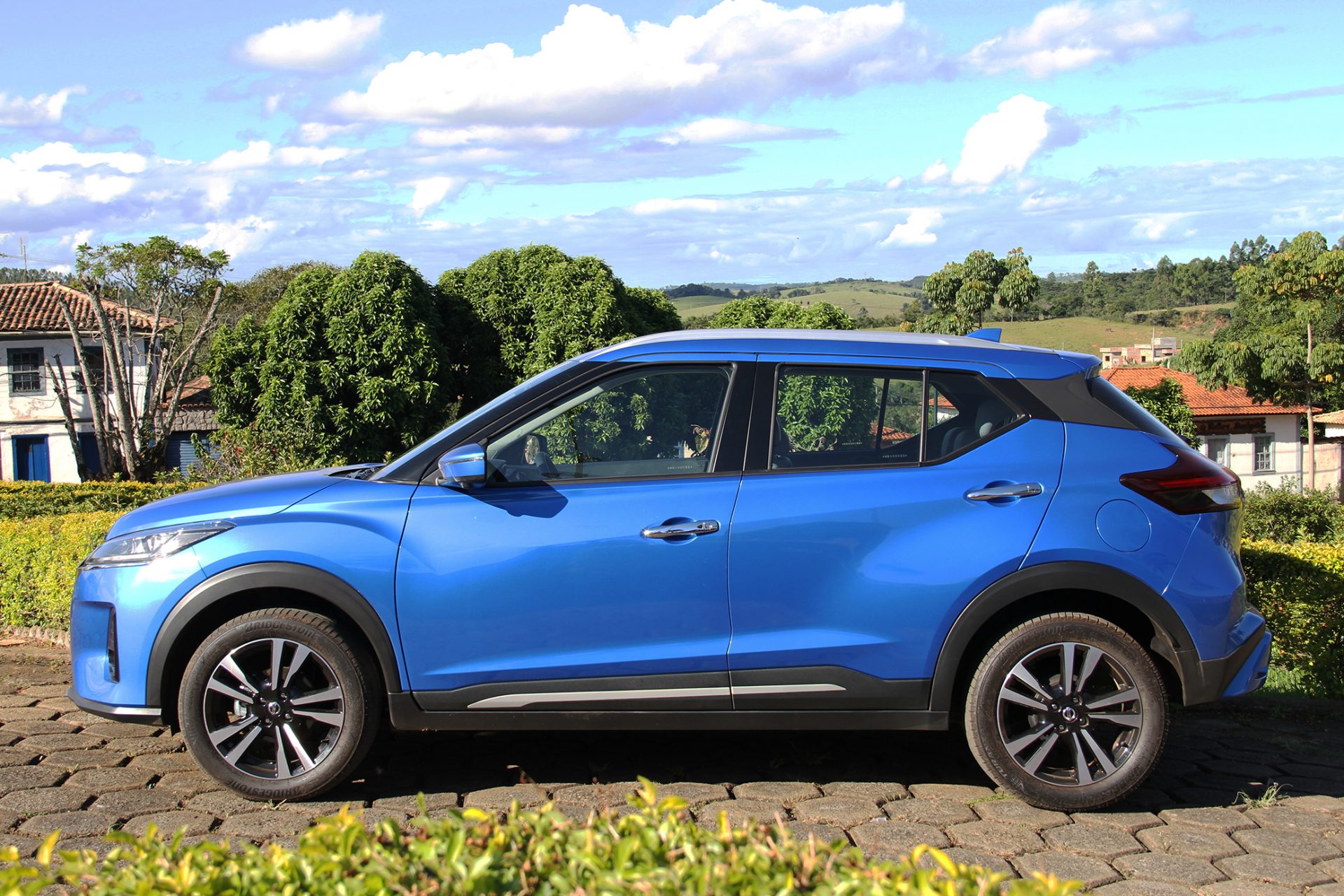 nissan kicks exclusive 2021 azul lateral foto alexandre carneiro autopapo 4926