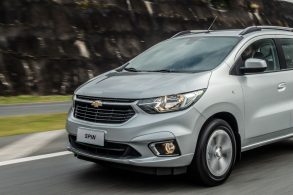Chevrolet Spin conta apenas com o câmbio automático para as versões de 2022