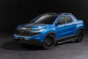 nova fiat toro ultra 2022 azul com acessorios mopar