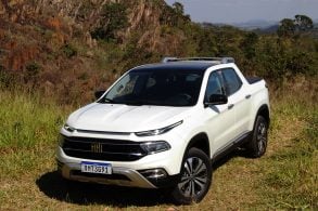 fiat toro volcano 2022 t270 branca turboflex de frente foto alexandre carneiro