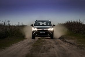 vw taos na estrada de terra