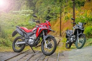 honda xre 300 2021 frente duas motos 1