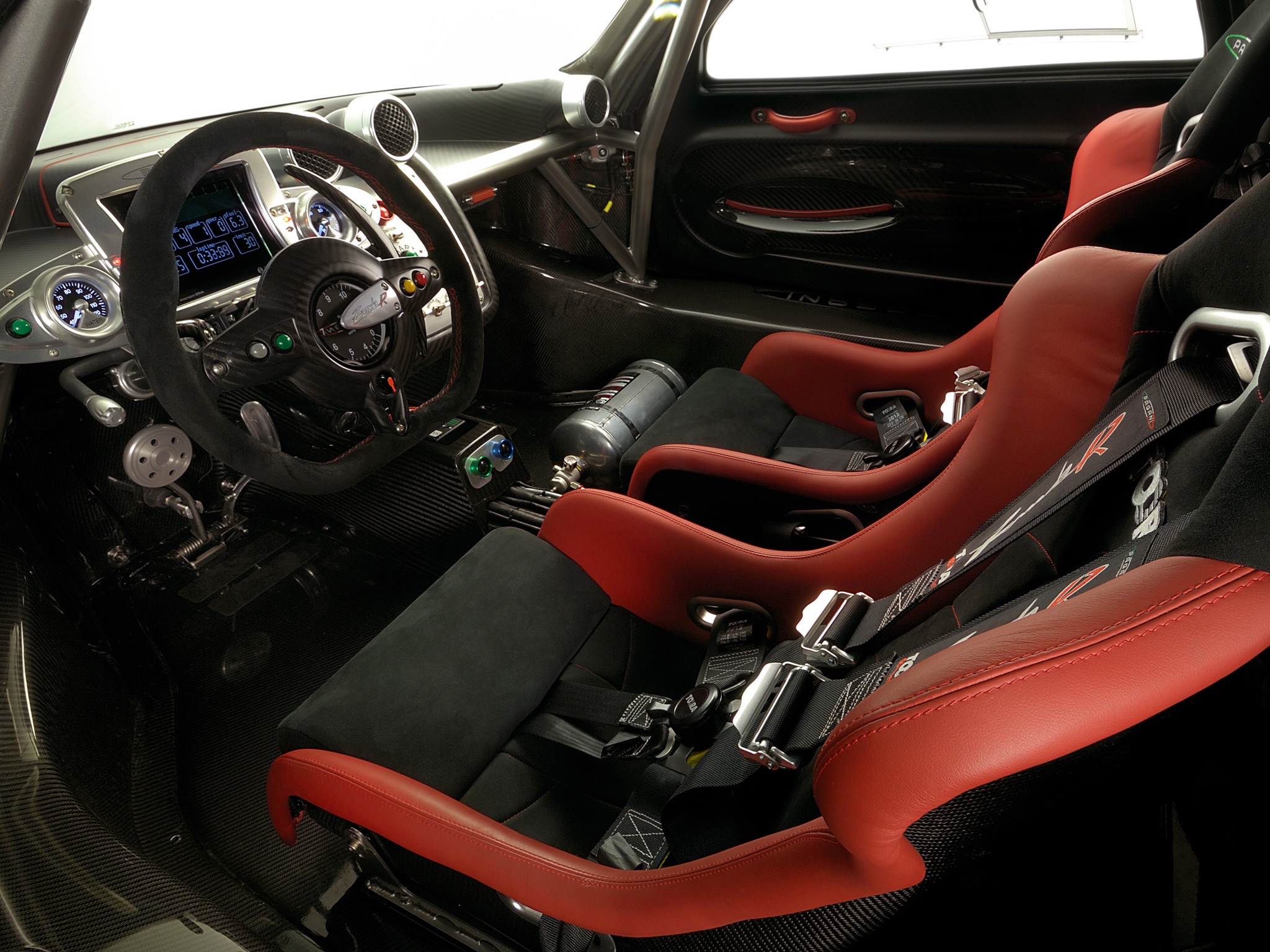 interior do pagani zonda r