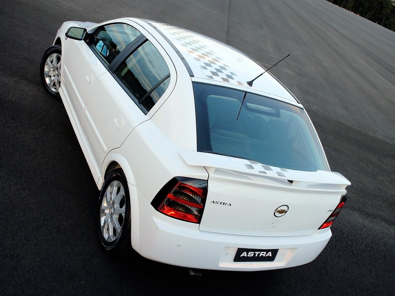 chevrolet astra 2011 branco