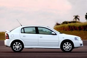 chevrolet astra branco 2011 lateral