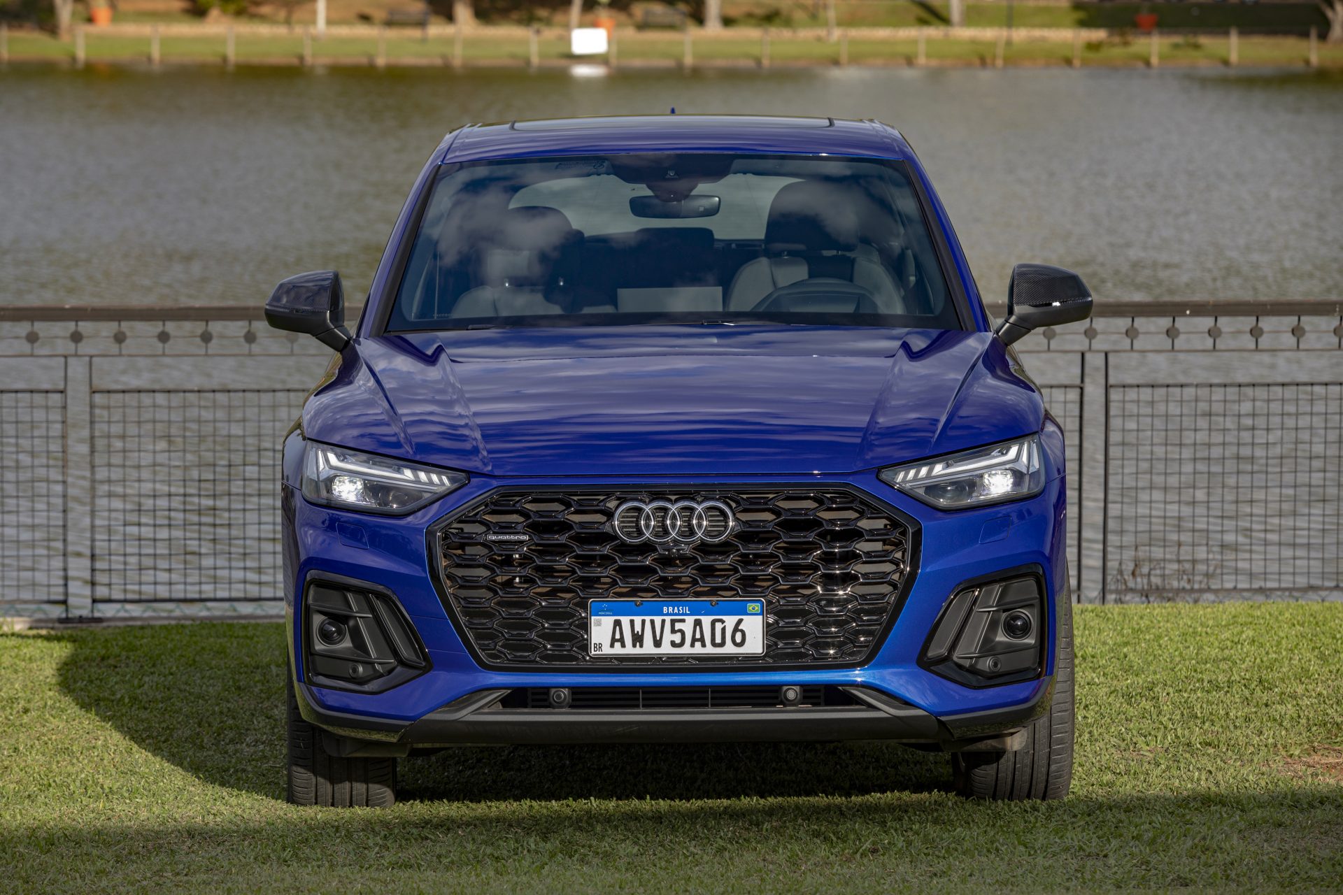 audi q5 sportback azul de frente 017