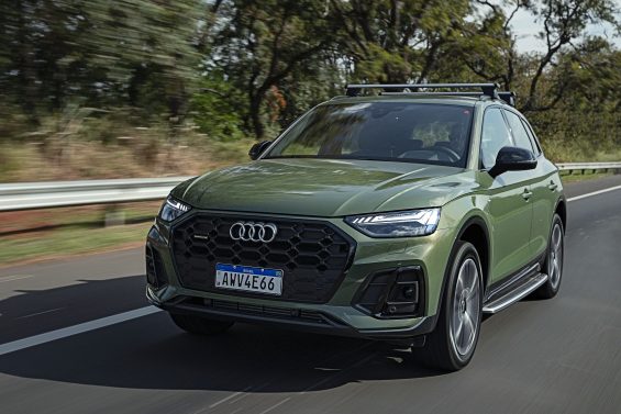 audi q5 de frente em movimento 005