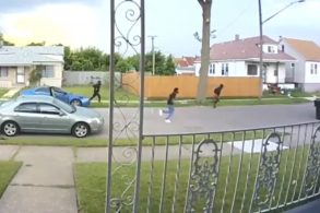 video mostra tentativa de roubo de carro em detroit nos estados unidos