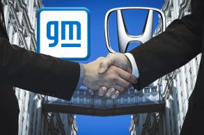 Honda e General Motors estabeleceram parceria nos Estados Unidos.