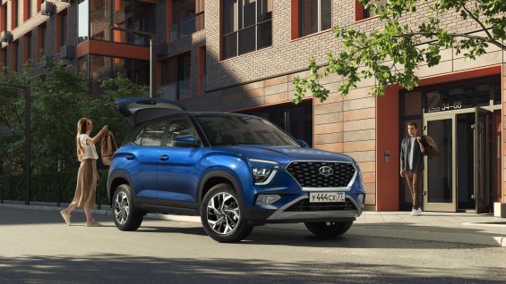 hyundai creta russia azul frente estacionado