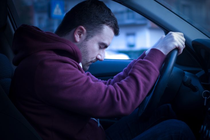 Dormir ao volante é uma das maiores causas de acidentes nas estradas