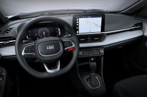 fiat pulse interior painel