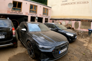 Audi RS6 Avant foi utilizado para ajudar vítimas de enchente na Alemanha
