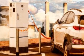 O carro elétrico pode produzir sua própria energia através da célula de combustível alimentada por etanol