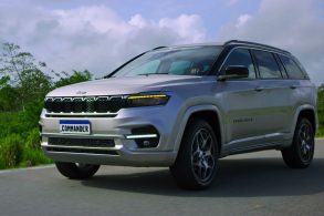 Jeep Commander visto de frente