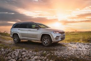 jeep commander overland td380 2