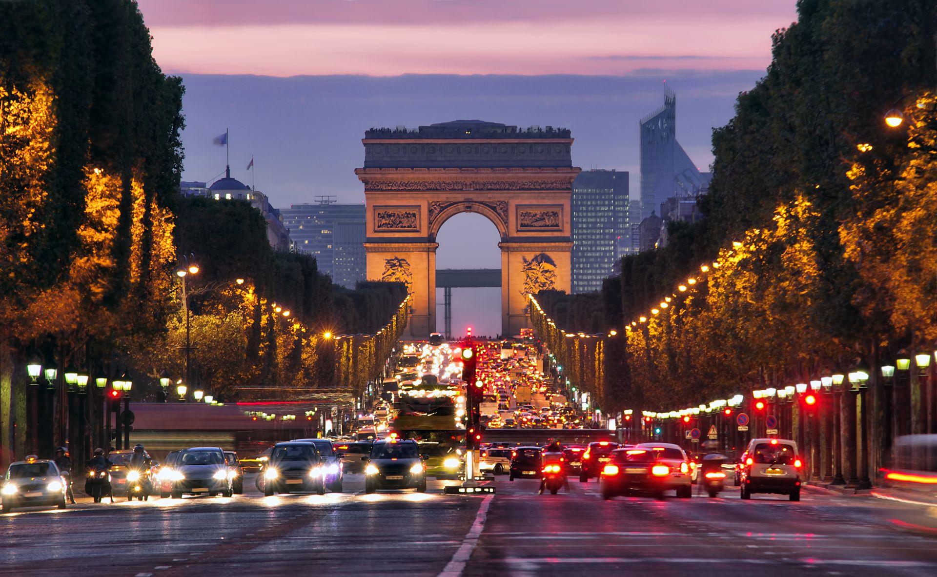 Prefeitura de Paris quer tirar o asfalto em 40% da cidade