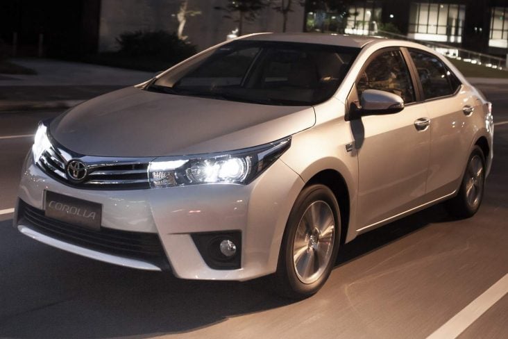 toyota corolla 2015 frente 5