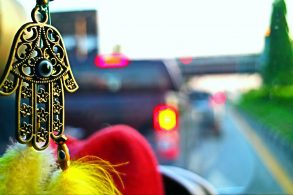 miitos sobre carros amuletos e objetos para dar sorte