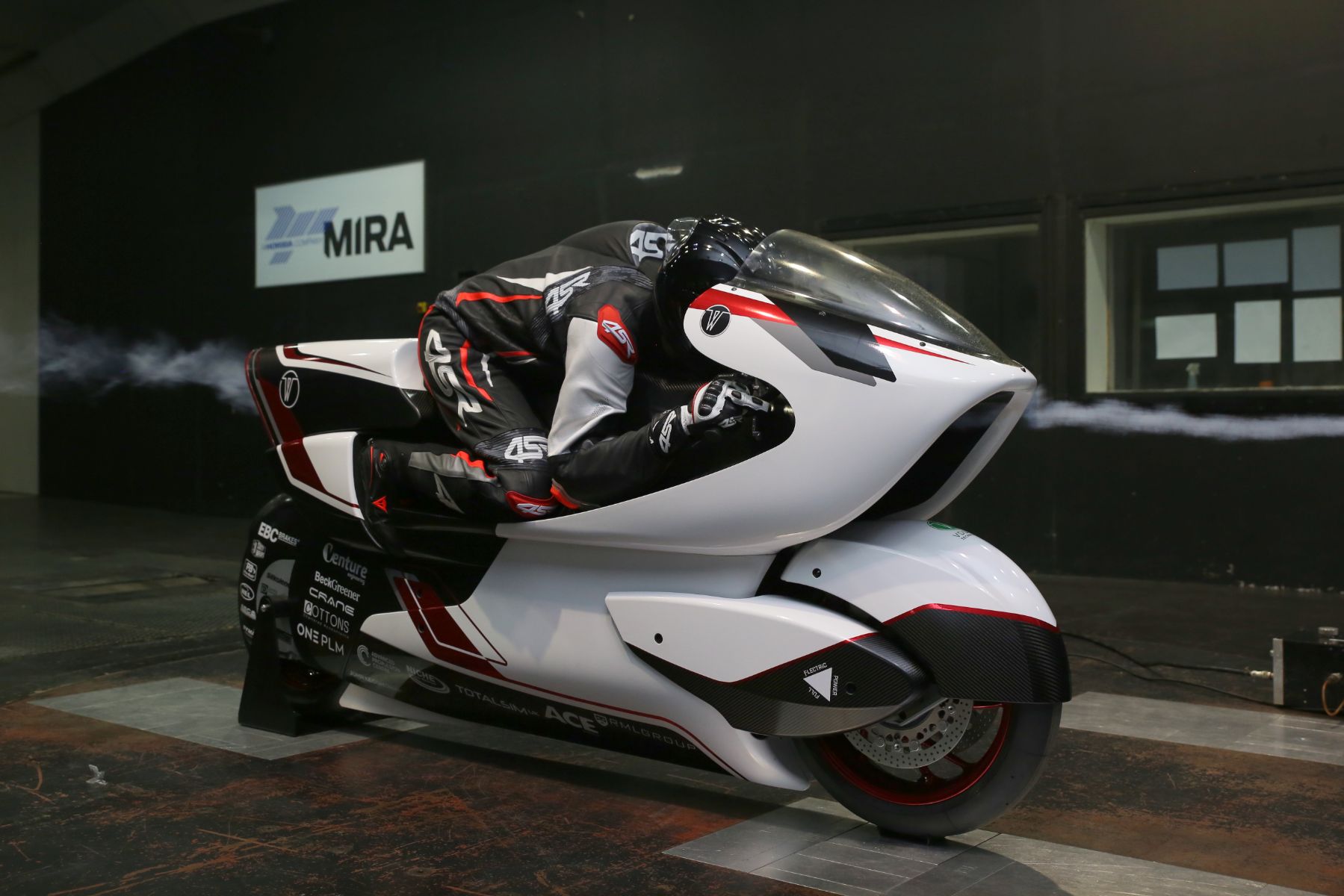 white-motorcycle-concepts-wmc250ev-tunel-de-vento.jpg