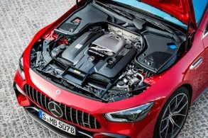 mercedes amg gt 63 s e performance 4 door coupe cofre do motor