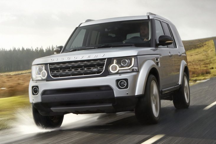 land rover discovery 4 xxv special edition prata frente em movimento estrada