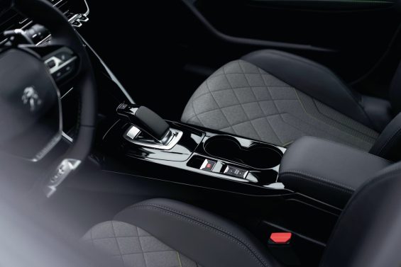 peugeot e 208 gt interior console central