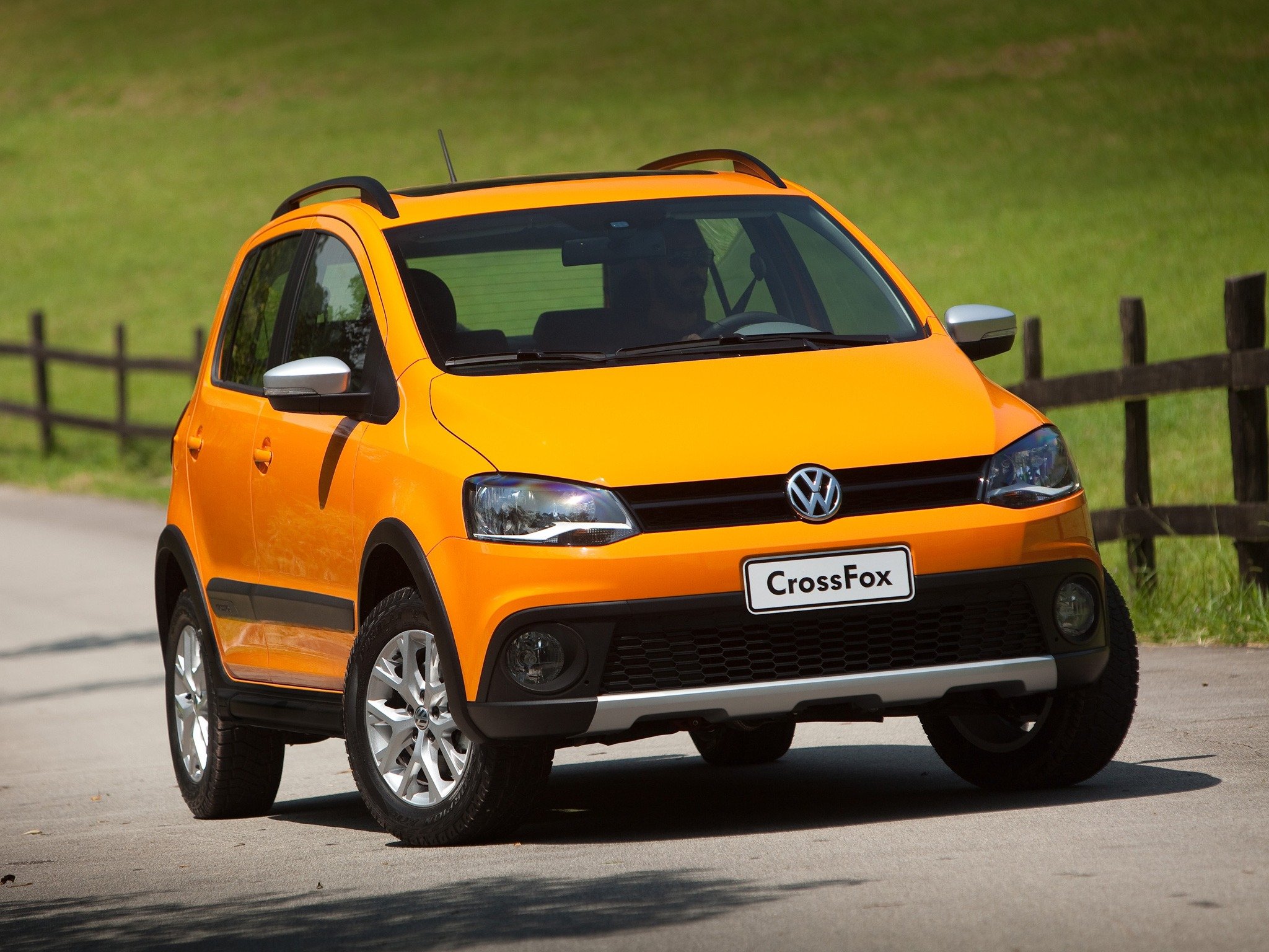 volkswagen crossfox 2012 carro de mulher