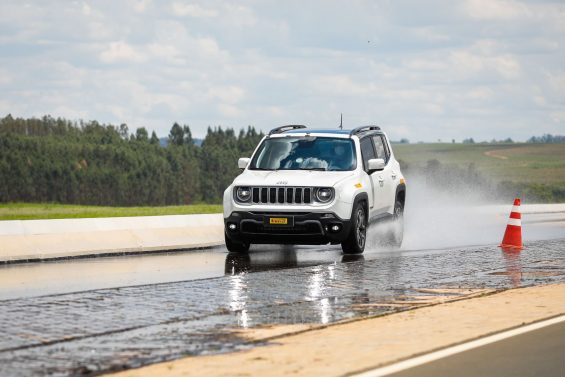 jeep renegade frangem molhado