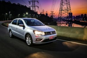 volkswagen voyage prata frente