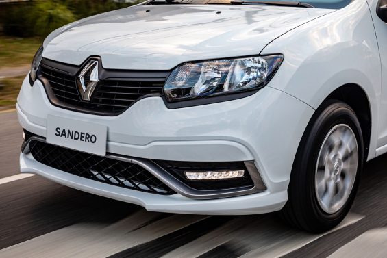 renault sandero s edition branco frente detalhe