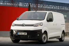 citroen e jumpy van branco frente modelo europeu