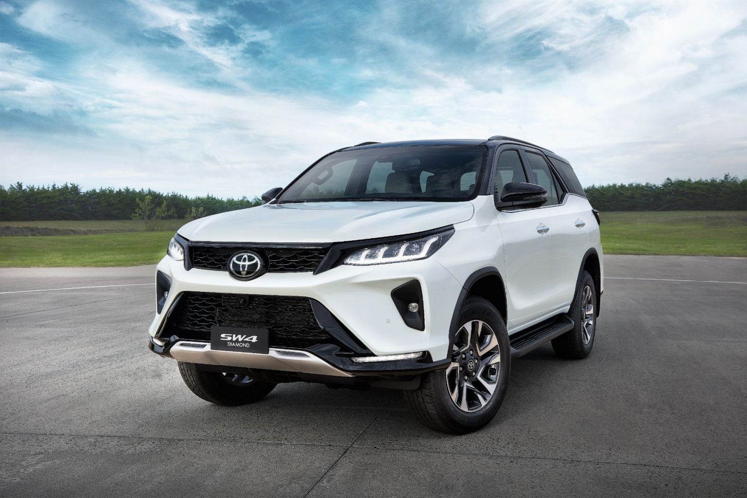 Modelo Diamond retorna na Toyota SW4 2022 com estilo diferenciado