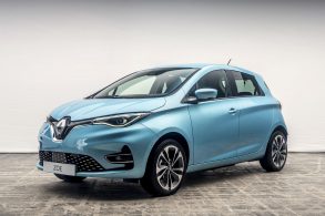 carro eletrico renault zoe azul de frente