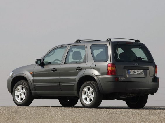 ford maverick europa 2004 traseira cinza