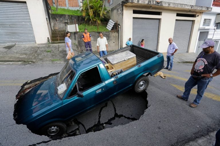 Como Cair Em Um Buraco Dicas Para Essa Situa O Indesejada