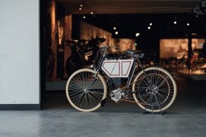 prototipo de moto triumph 1901 2