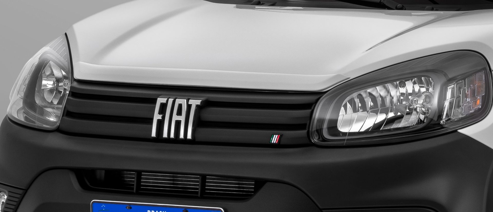 fiat fiorino endurance 42 detalhe grade