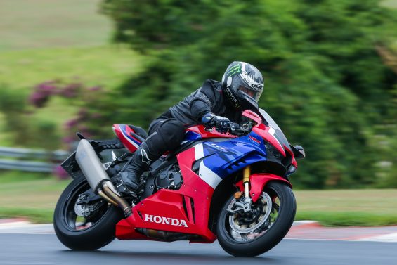 honda cbr 1000rr r fireblade sp 2022 19