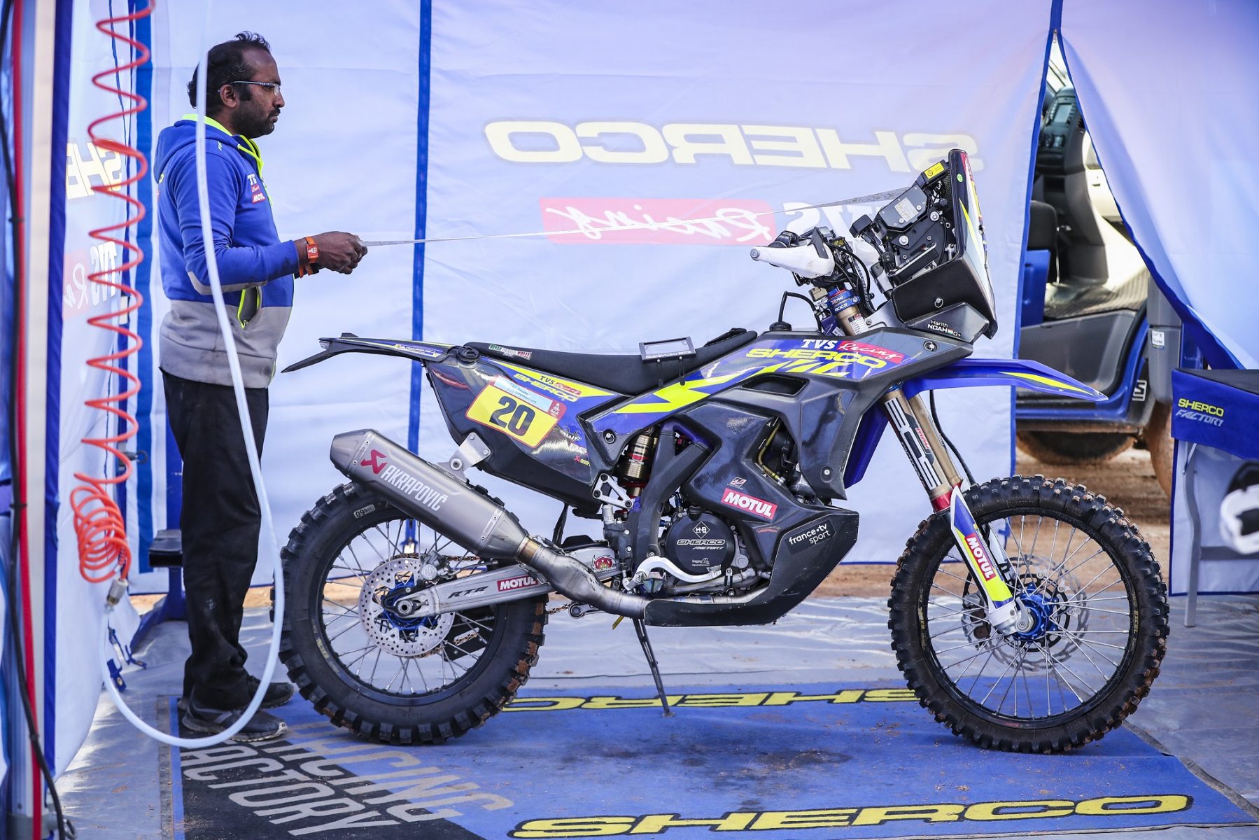 dakar-2022-19.-sherco-3.-sherco-sef-450-rally-1799x1200.jpg